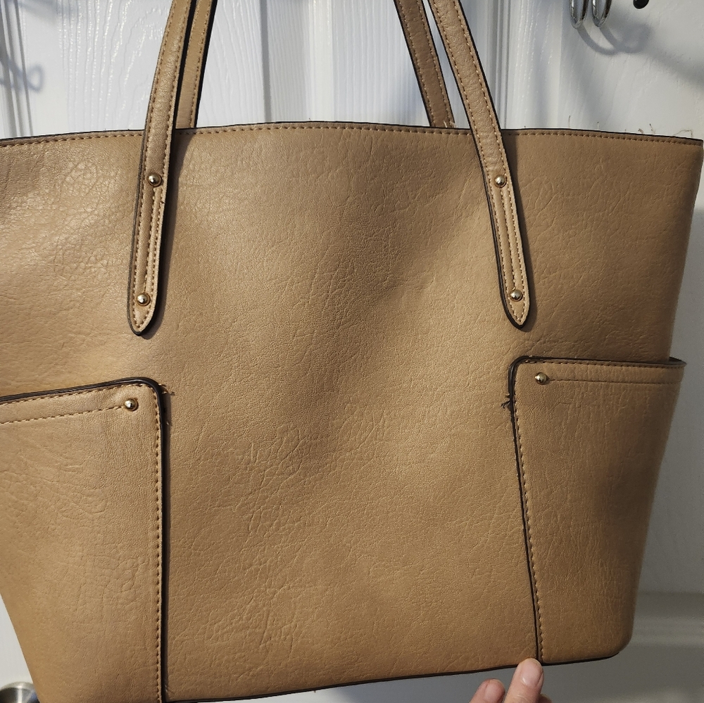 Kelly And Katie Tan Women's Tote Bag Set - Picture 2 of 3